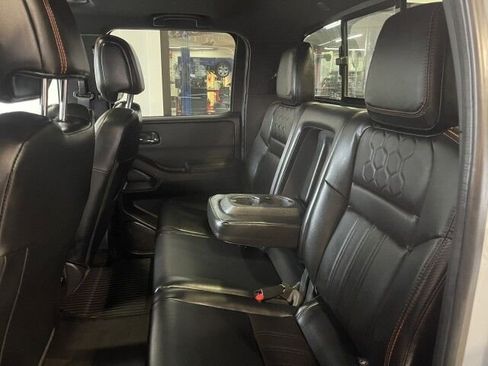 Used 2023 Nissan Frontier PRO-4X w/ Pro-4X Premium Package image 17