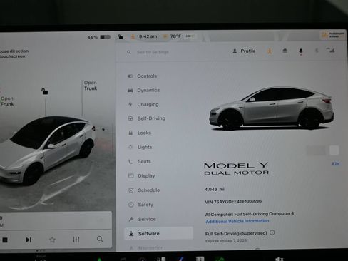 Used 2026 Tesla Model Y Long Range AWD/4WD image 14