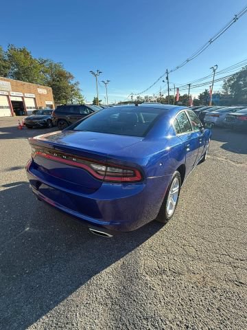 Used 2020 Dodge Charger SXT RWD image 5