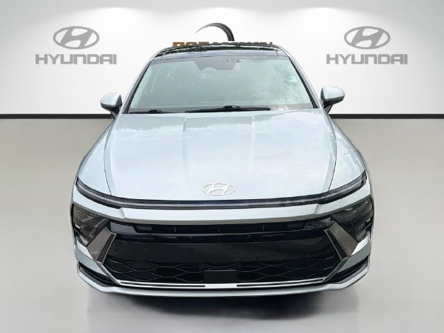 Used 2024 Hyundai Sonata SEL w/ Convenience Package FWD image 2