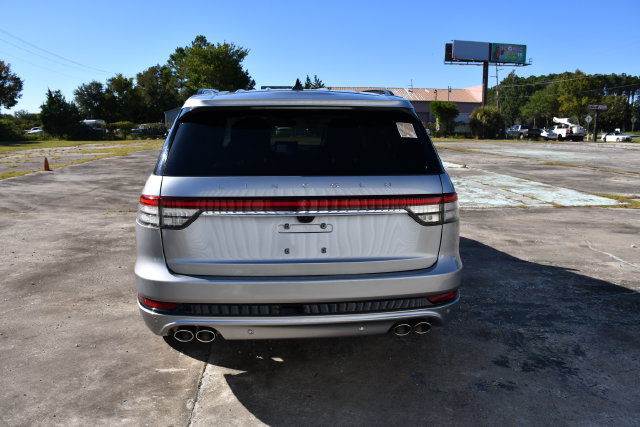 Certified 2023 Lincoln Aviator Reserve w/ Equipment Group 201A AWD/4WD image 4