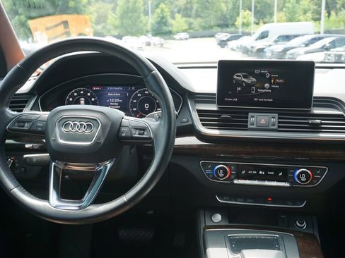 Used 2019 Audi Q5 2.0T Premium Plus AWD/4WD image 28