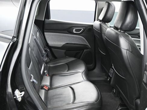 Used 2022 Jeep Compass Latitude w/ Sun and Sound Group image 33