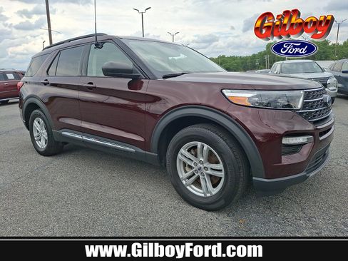 Used 2022 Ford Explorer XLT w/ Equipment Group 202A AWD/4WD image 1
