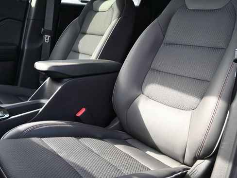 Used 2023 Chevrolet TrailBlazer RS image 17