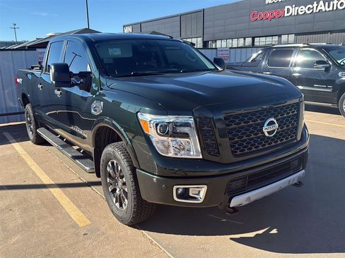 Used 2019 Nissan Titan PRO-4X w/ Pro-4x Convenience Package image 1