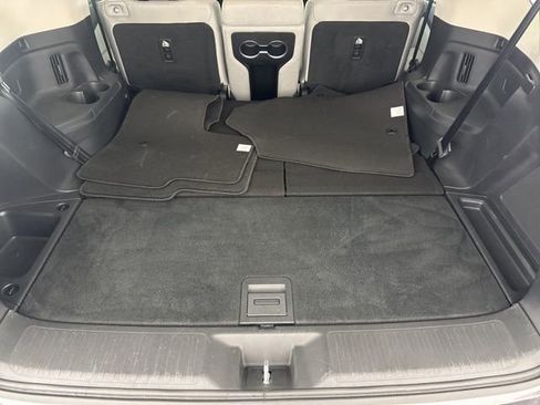 Used 2023 Honda Pilot LX image 33