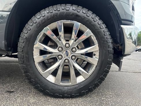 Used 2017 Ford F150 XLT w/ Equipment Group 302A Luxury AWD/4WD image 9