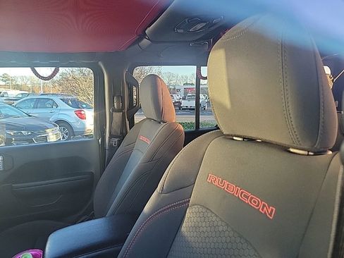 Used 2022 Jeep Wrangler Unlimited Rubicon image 22