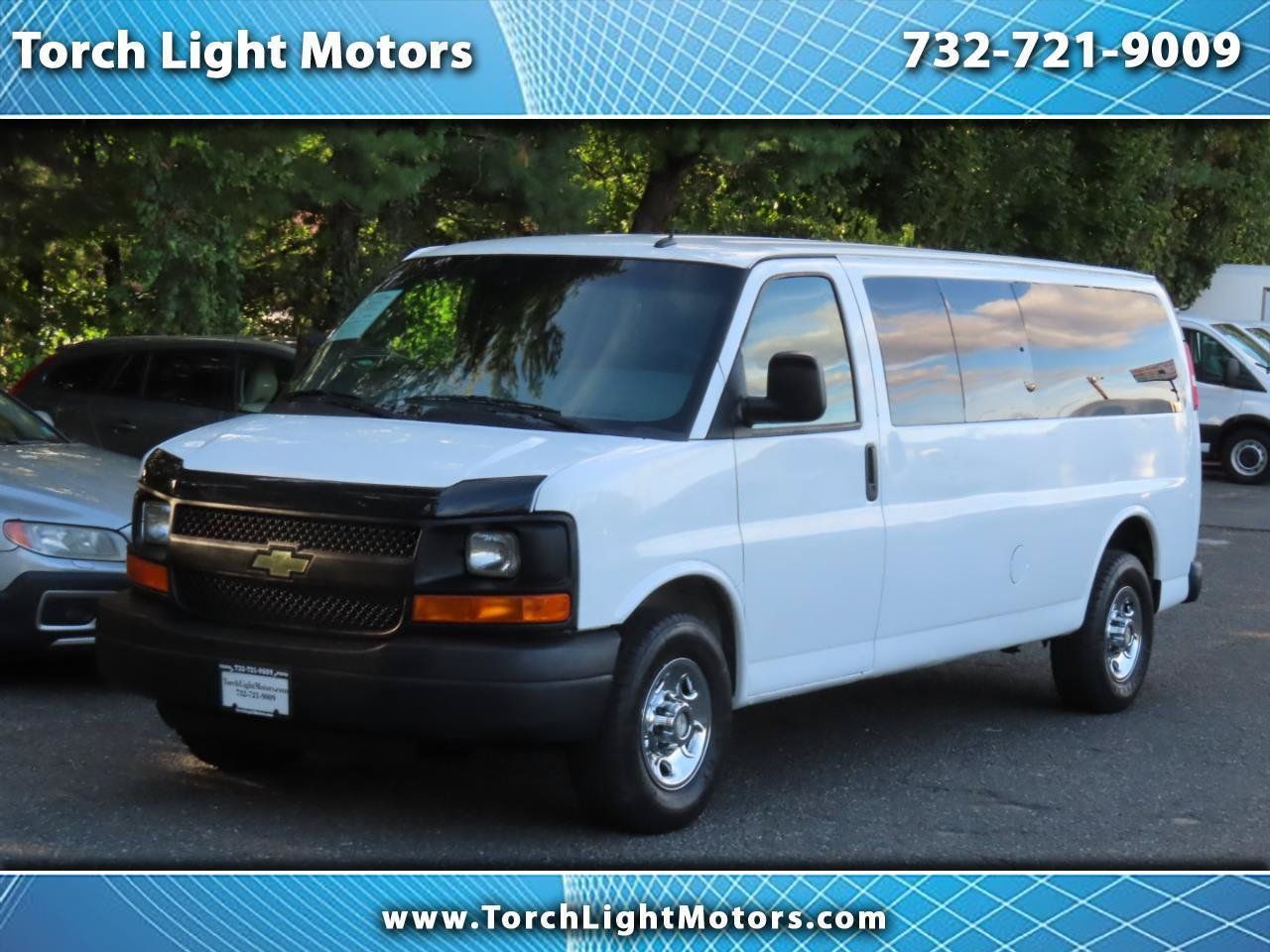 Used 2015 Chevrolet Express 3500 LS RWD image 1