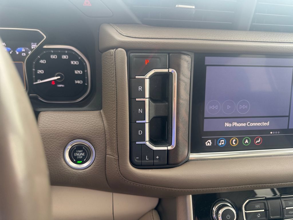 Used 2021 GMC Yukon Denali w/ Denali Premium Package AWD/4WD image 21