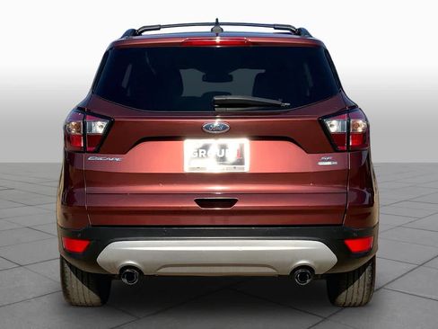 Used 2018 Ford Escape SE w/ Ford Safe & Smart Package AWD/4WD image 5