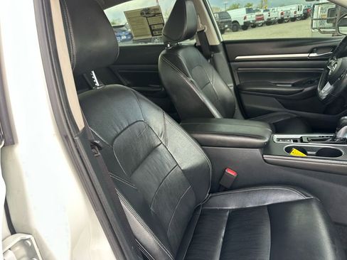 Used 2019 Nissan Altima 2.5 Platinum AWD/4WD image 16