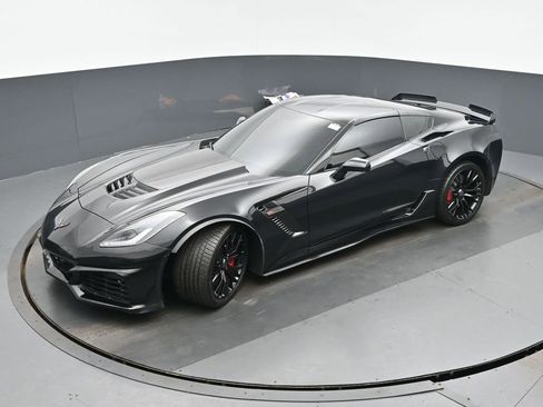 Used 2016 Chevrolet Corvette Z06 w/ 2LZ Preferred Equipment Group image 33