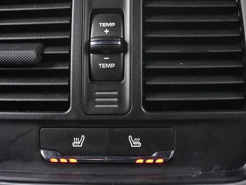 Used 2022 Porsche Macan image 56