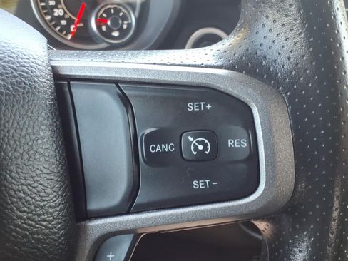 Used 2024 RAM 2500 Tradesman w/ Chrome Appearance Group AWD/4WD image 25