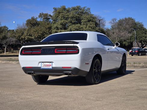 Used 2023 Dodge Challenger SXT w/ Blacktop Package image 6