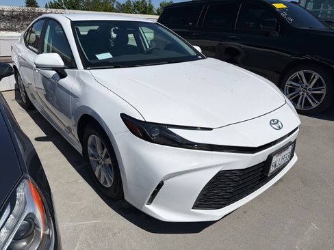 Used 2026 Toyota Camry LE w/ Convenience Package FWD image 2