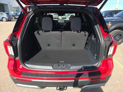 New 2026 Ford Explorer Platinum w/ LUX Leather Package image 5