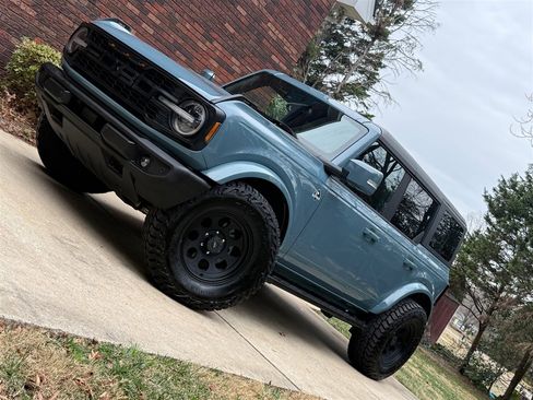 Used 2022 Ford Bronco Outer Banks image 4