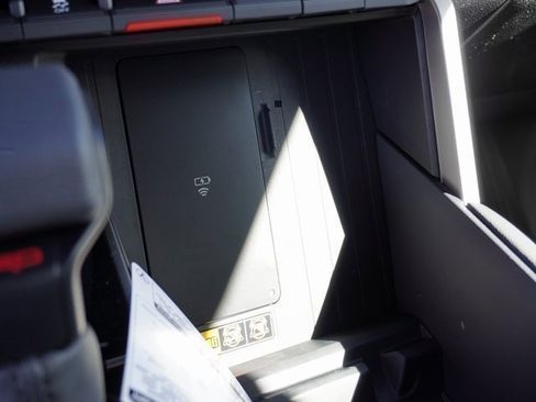 New 2025 Toyota Tundra Limited image 25