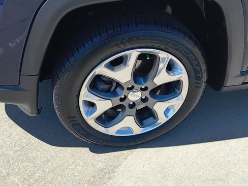 Used 2021 Jeep Compass Limited AWD/4WD image 15