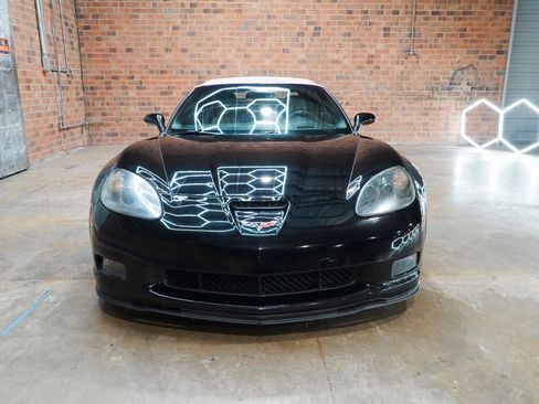 Used 2011 Chevrolet Corvette Grand Sport w/ Preferred Equipment Group RWD image 5