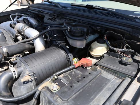 Used 2004 Ford Excursion Limited AWD/4WD image 43