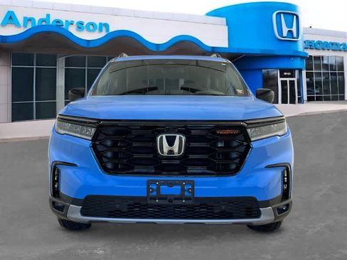 New 2025 Honda Pilot TrailSport image 11