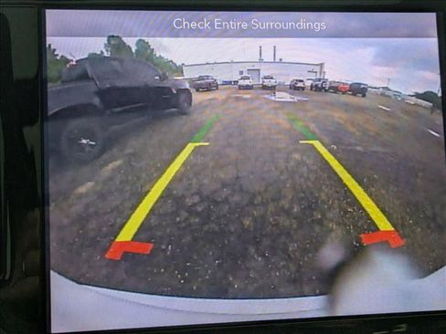 Used 2018 Chrysler Pacifica Limited FWD image 14