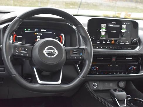 Used 2021 Nissan Rogue Platinum image 21