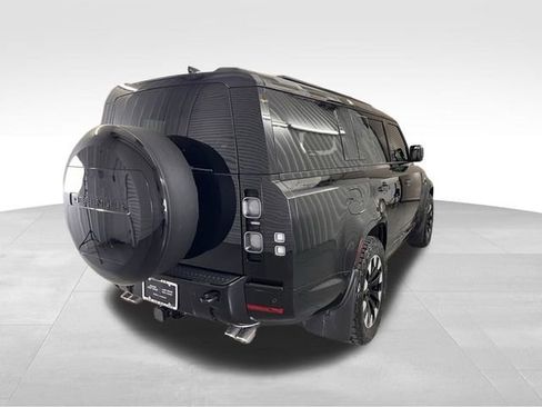 Used 2025 Land Rover Defender 130 V8 image 6