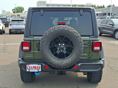 Used 2024 Jeep Wrangler Unlimited AWD/4WD image 5