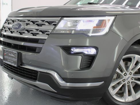 Used 2018 Ford Explorer Limited image 21