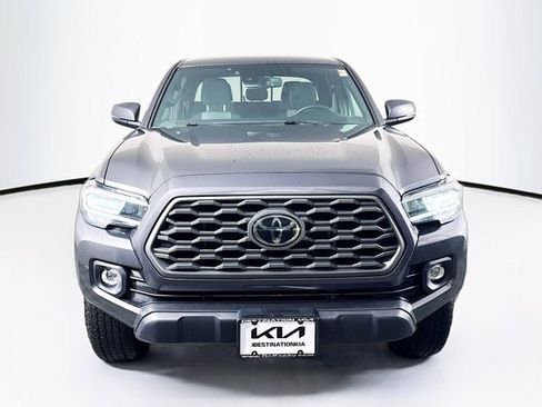 Used 2023 Toyota Tacoma TRD Off-Road image 2