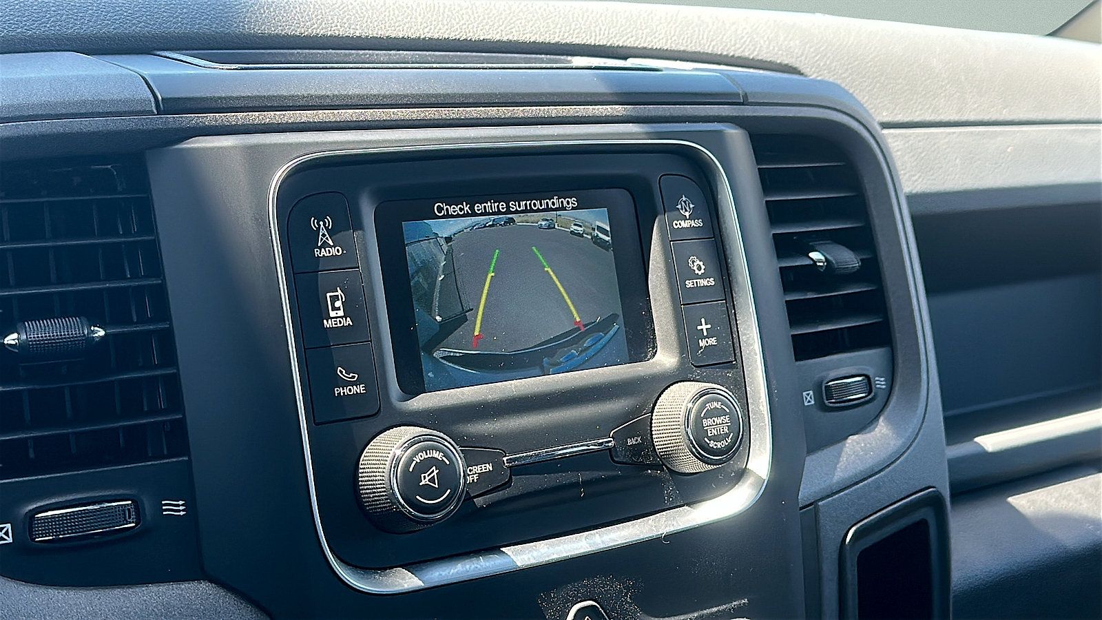 Used 2019 RAM 1500 Express AWD/4WD image 15