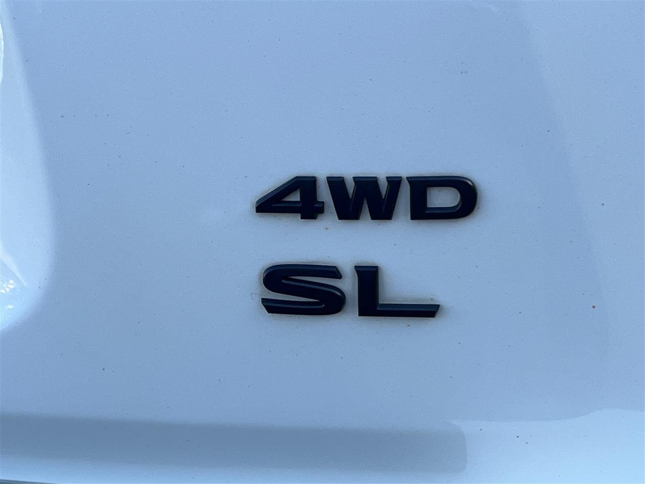 Used 2020 Nissan Pathfinder SL AWD/4WD image 17