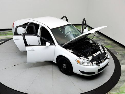 Used 2016 Chevrolet Impala Police FWD image 32