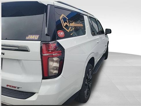 Used 2022 Chevrolet Suburban RST w/ Luxury Package AWD/4WD image 3