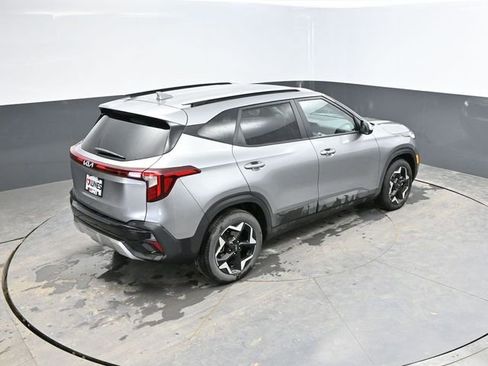 Used 2025 Kia Seltos S image 43