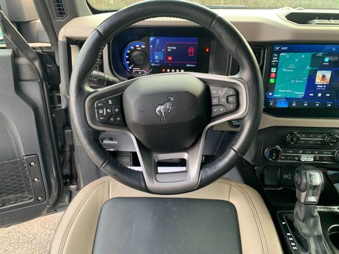 Used 2022 Ford Bronco Wildtrak AWD/4WD image 17