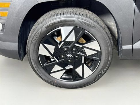 Certified 2025 Hyundai Kona SEL AWD/4WD image 30