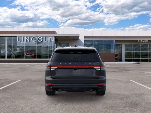 New 2026 Lincoln Aviator AWD image 5
