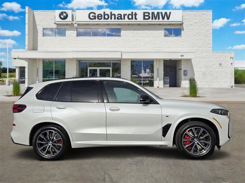 New 2026 BMW X5 M60i image 4