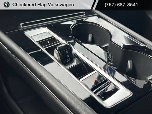 Used 2024 Volkswagen Atlas Cross Sport SE AWD/4WD image 42