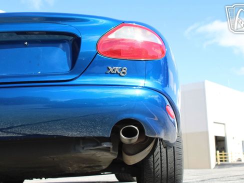Used 1998 Jaguar XK8 image 38