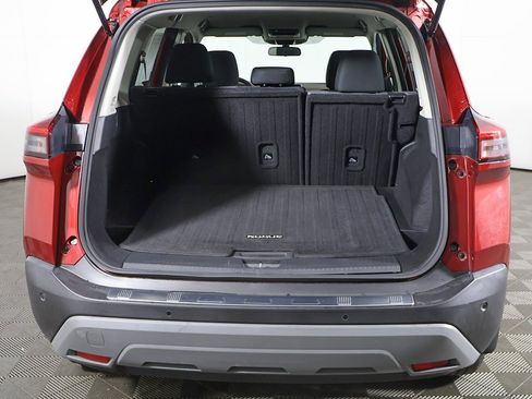 Used 2023 Nissan Rogue SV image 12