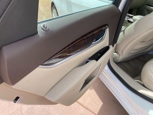 Used 2017 Cadillac XTS Luxury w/ Driver Awareness Package image 17