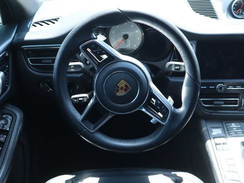 Used 2021 Porsche Macan S AWD/4WD image 5