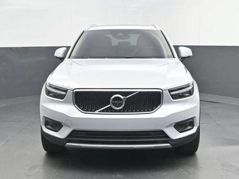 Certified 2022 Volvo XC40 T5 Momentum w/ Premium Package AWD/4WD image 10
